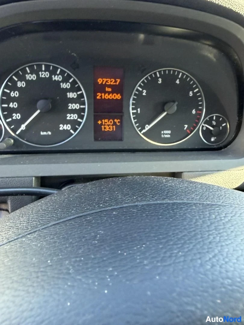 Musta Mercedes-Benz A 150 2008, yksityiskohta, kuva 10