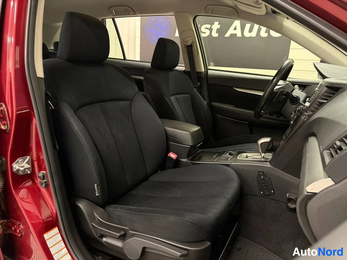 Red Subaru Outback 2013, front seats, photo 13
