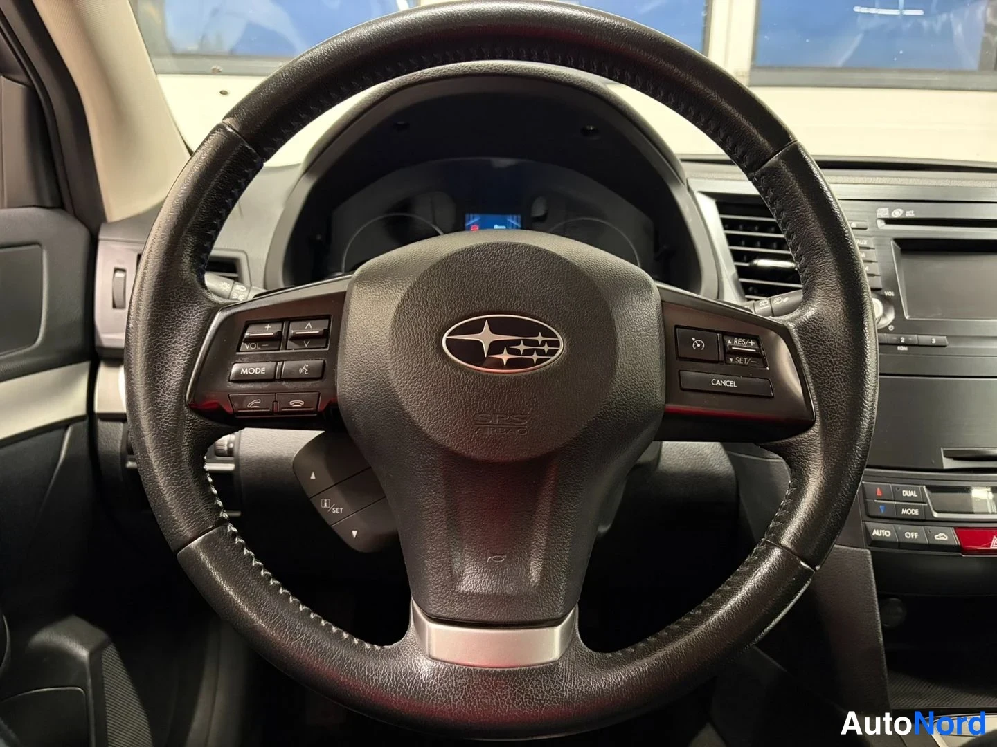 Red Subaru Outback 2013, cockpit, photo 12