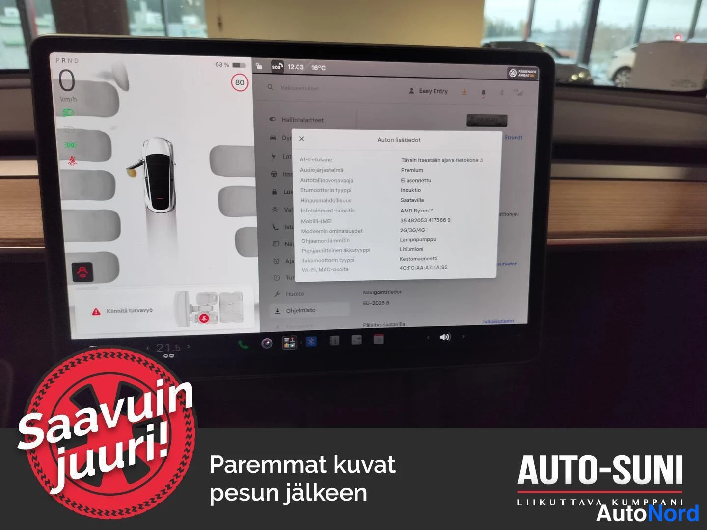 Valkoinen Tesla Model Y 2023, yksityiskohta, kuva 10