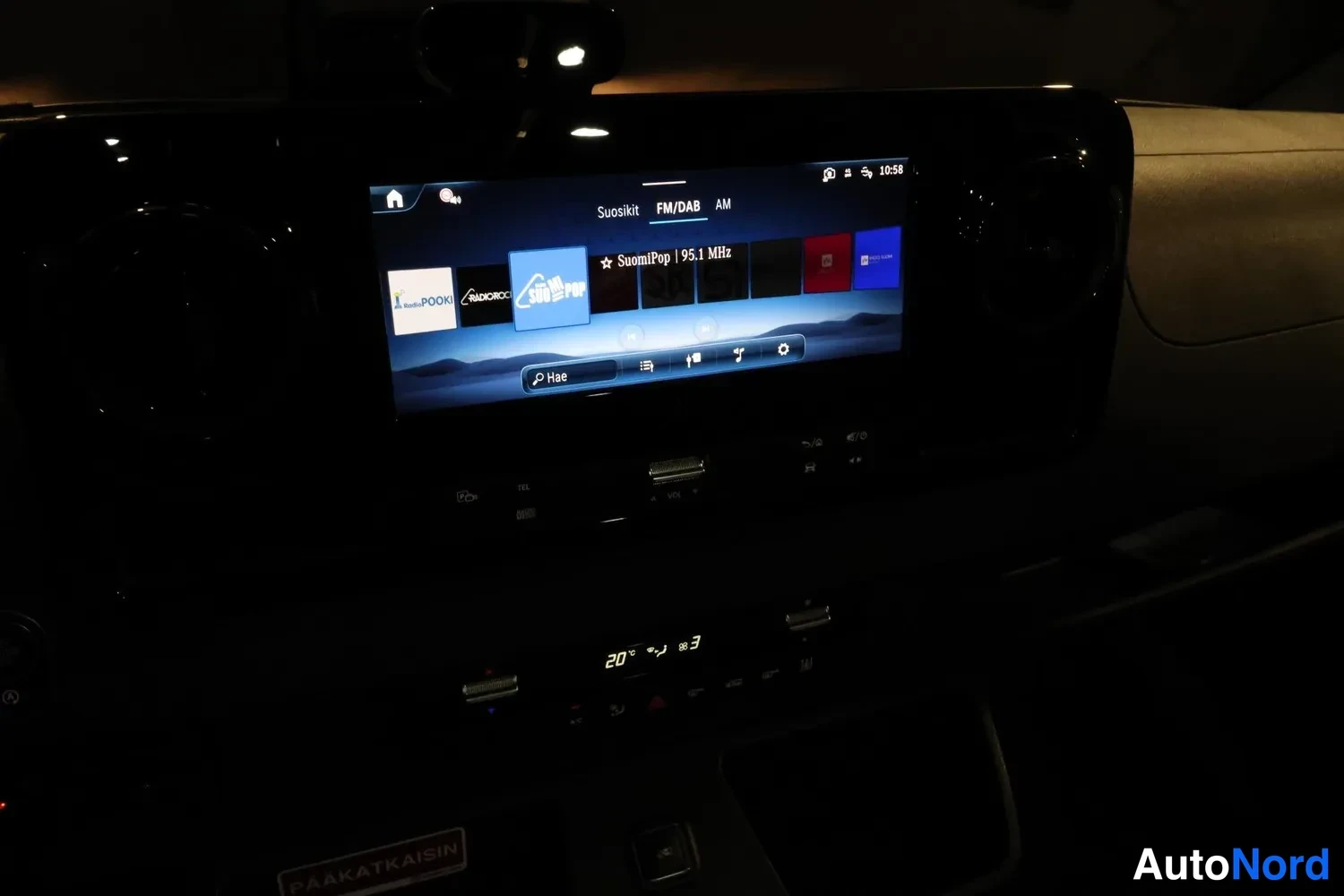 Valkoinen Mercedes-Benz Sprinter 2026, yksityiskohta, kuva 26
