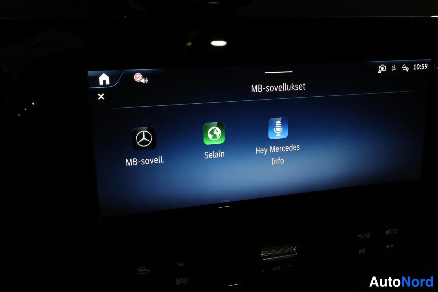 Valkoinen Mercedes-Benz Sprinter 2026, yksityiskohta, kuva 27