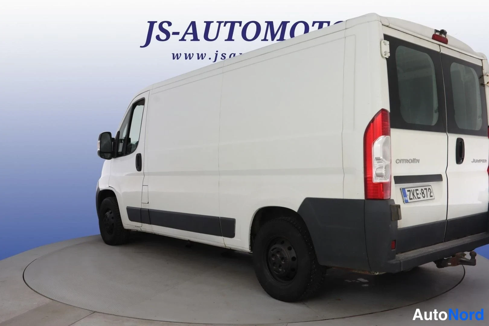 Valkoinen Citroen Jumper 2014, takaviisto, kuva 6