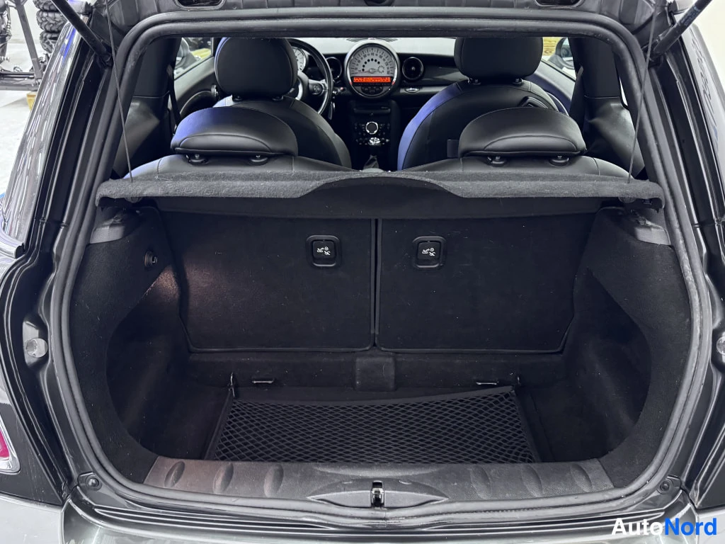 Harmaa Mini Cooper S 2011, tavaratila, kuva 12