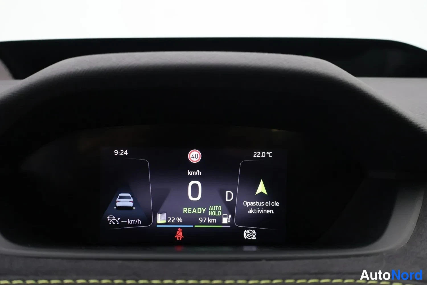Valkoinen Skoda Enyaq Coupe 2023, yksityiskohta, kuva 20