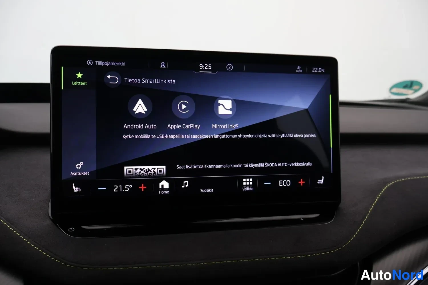 Valkoinen Skoda Enyaq Coupe 2023, yksityiskohta, kuva 26