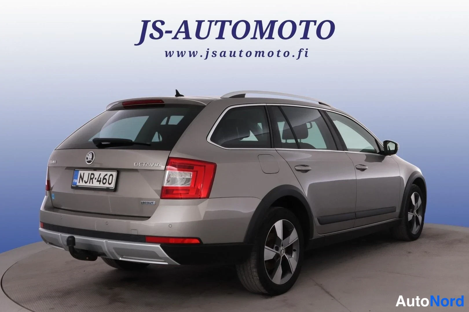 Beige Skoda Octavia Scout 2015, takaviisto, kuva 5