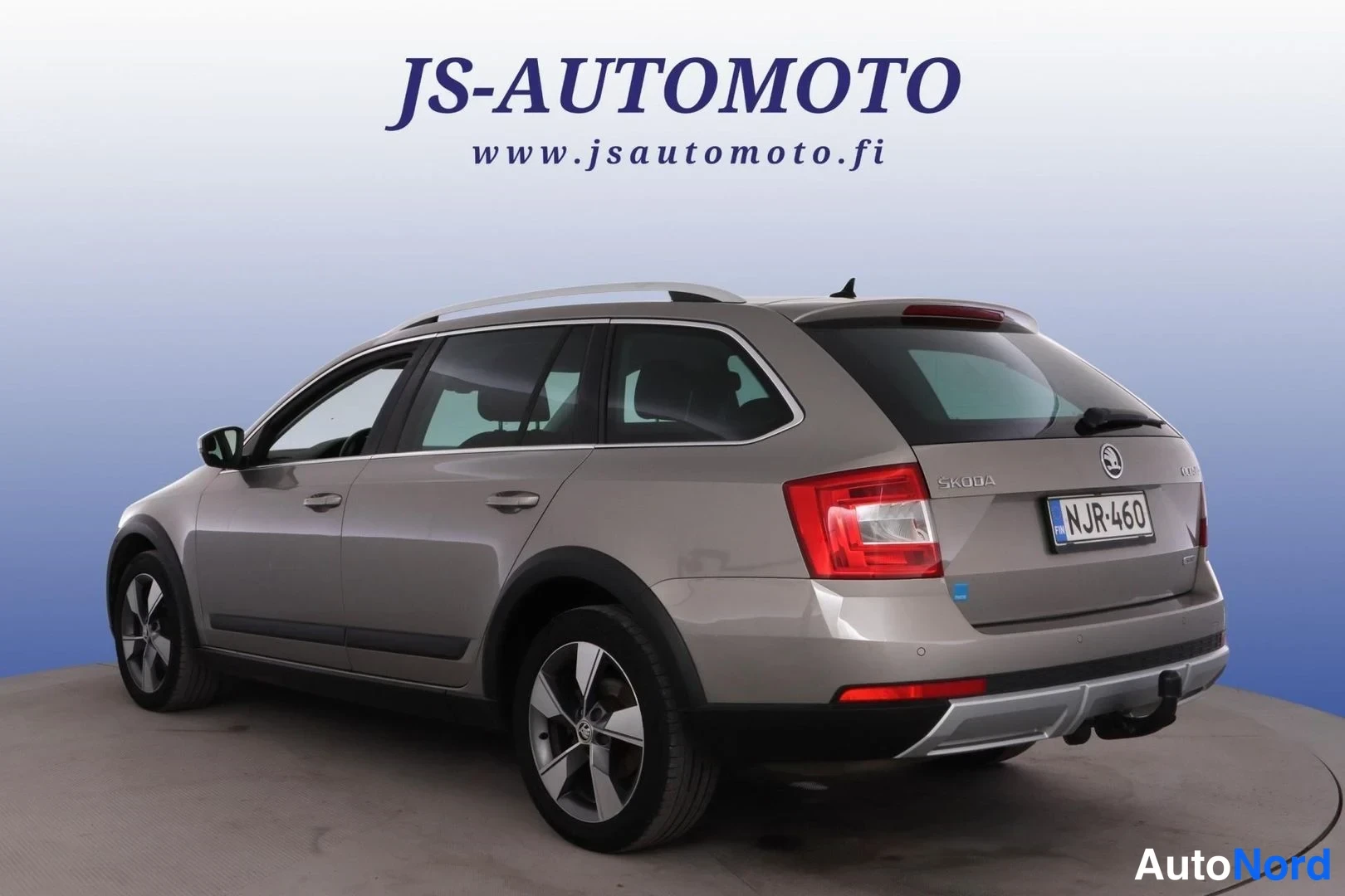 Beige Skoda Octavia Scout 2015, takaviisto, kuva 6