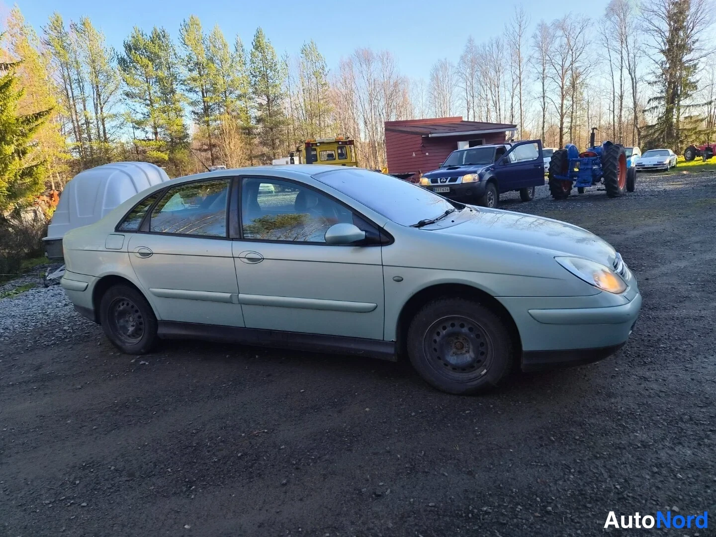 Harmaa Citroen C5 2003, etuviisto, keula oikealle, kuva 4