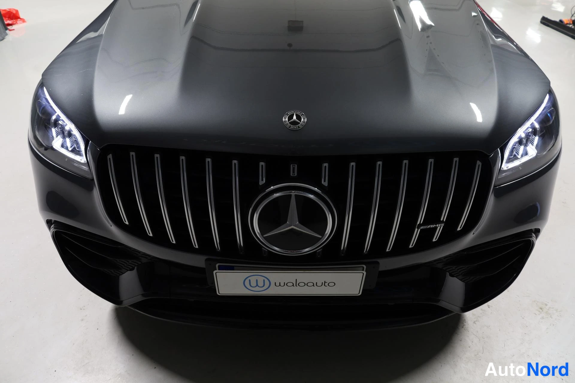 Harmaa Mercedes-Benz GLS 2022, yksityiskohta, kuva 18