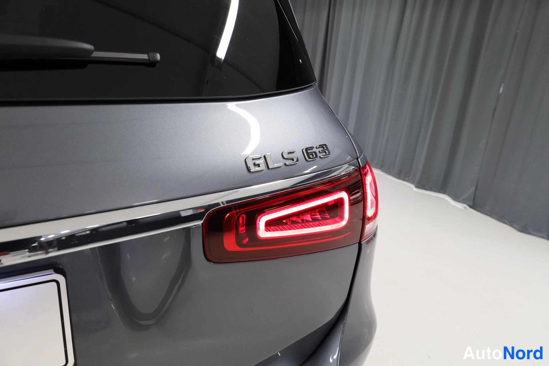 Harmaa Mercedes-Benz GLS 2022, yksityiskohta, kuva 17