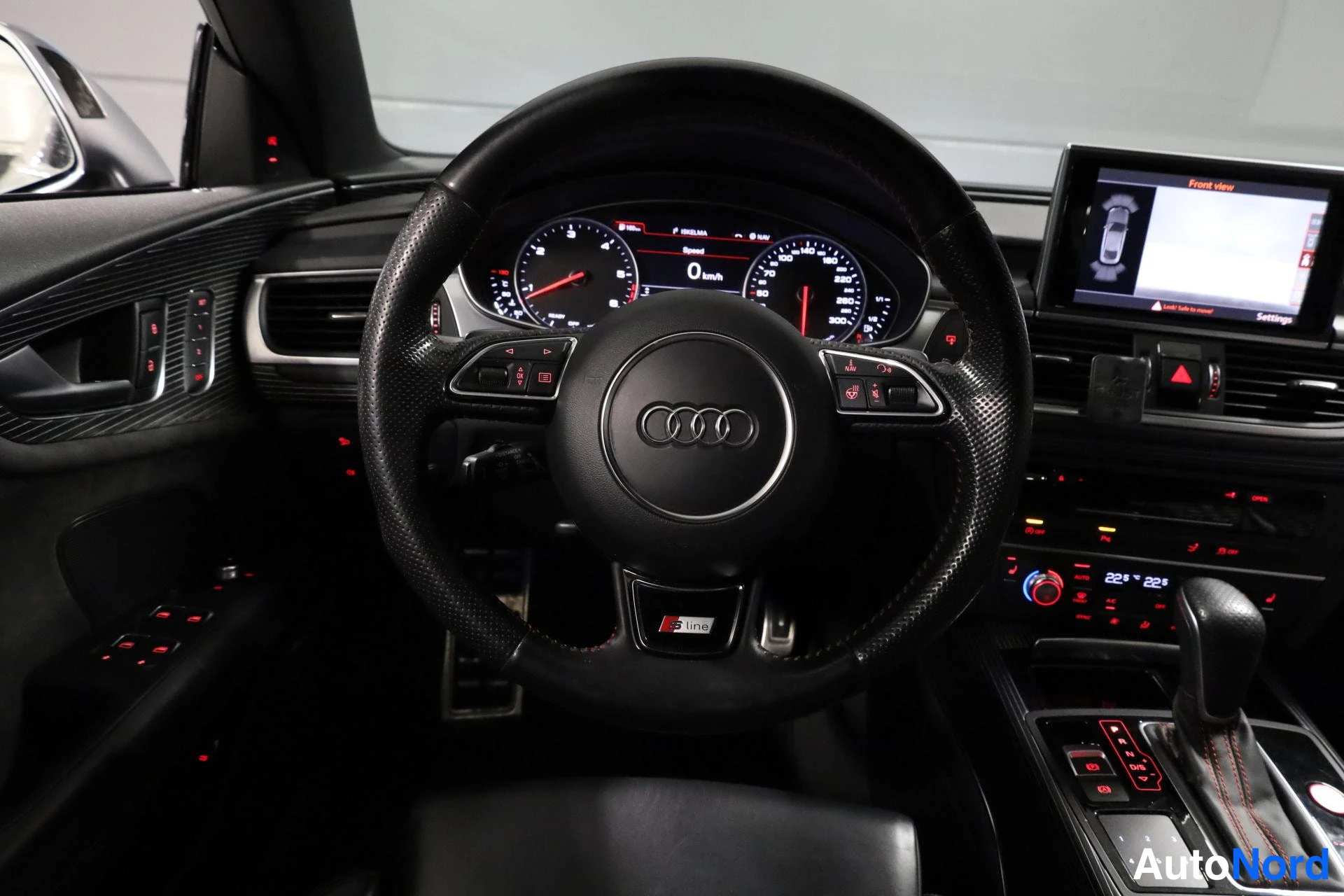 Musta Audi A7 2016, ohjaamo, kuva 12