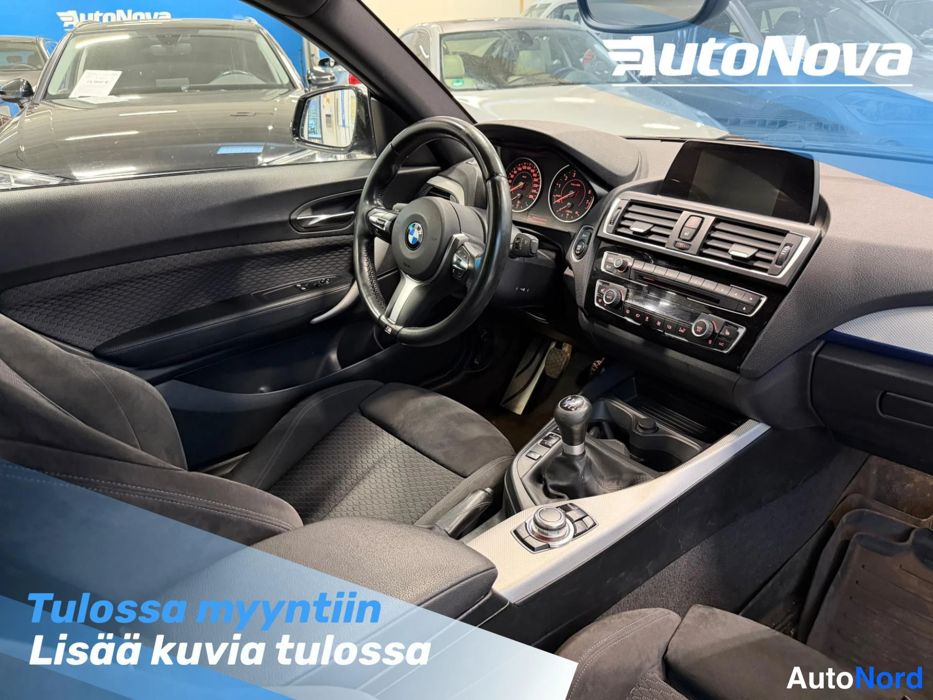 Harmaa BMW M140i 2017, ohjaamo, kuva 5