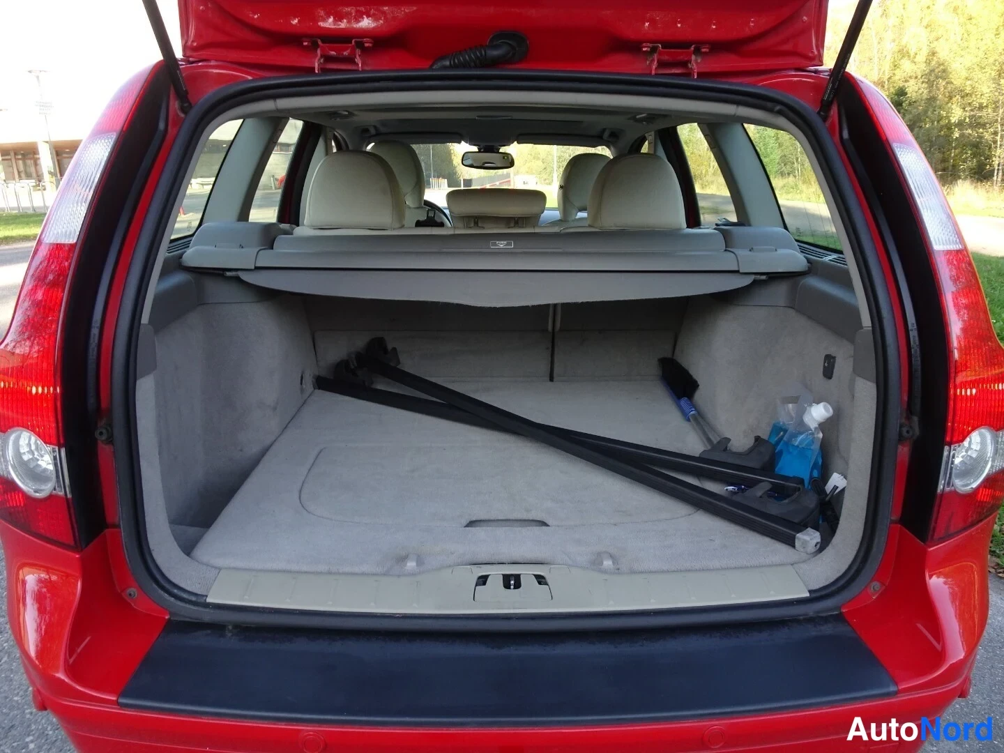 Red Volvo V50 2005, boot, photo 23