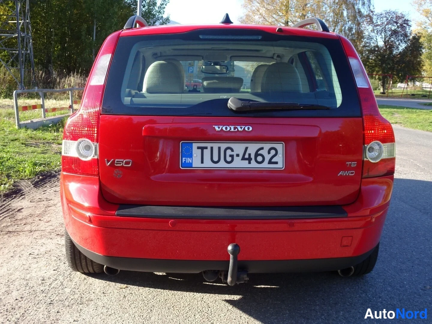 Red Volvo V50 2005, rear, photo 14