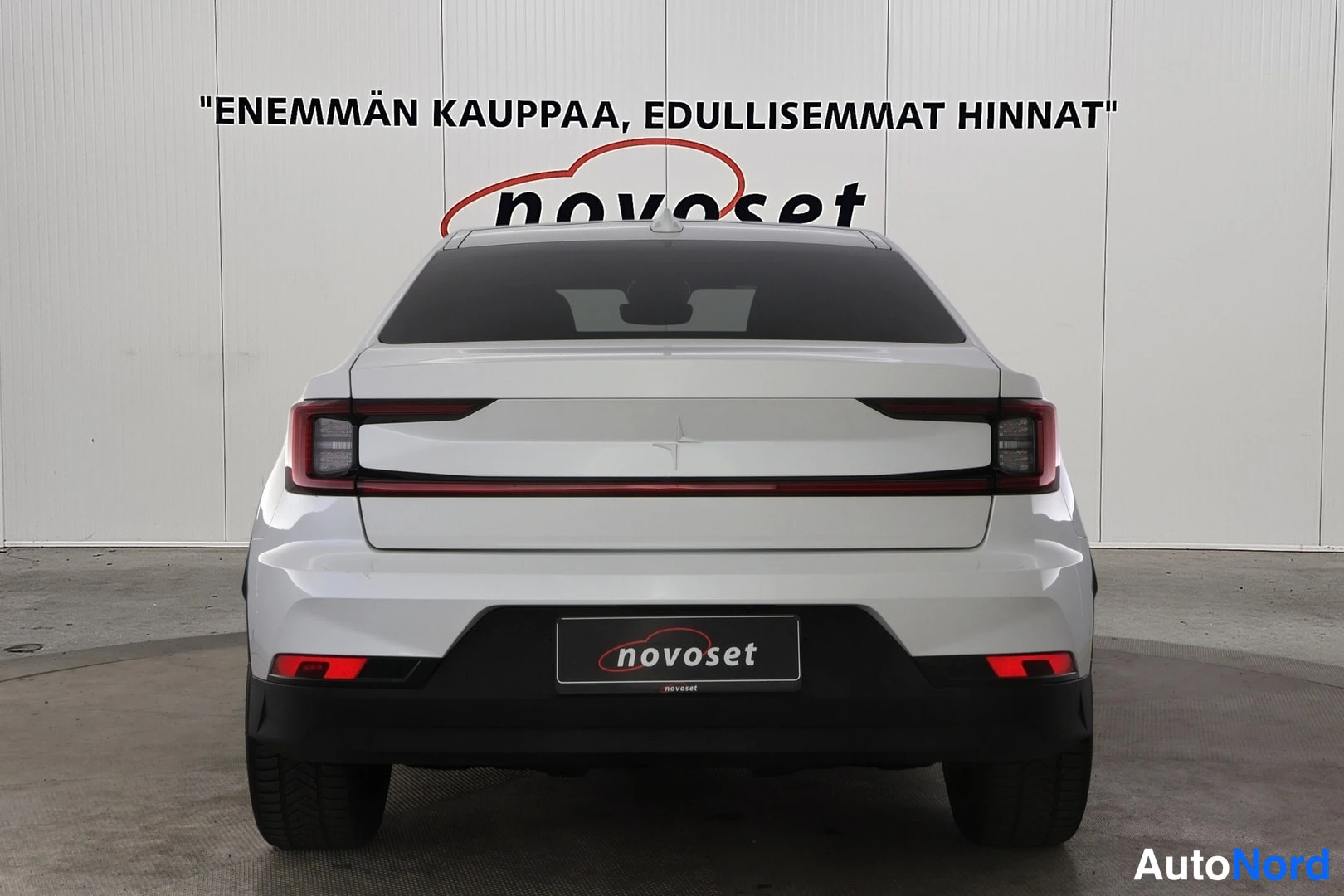Valkoinen Polestar 2 2021, takaa, kuva 6