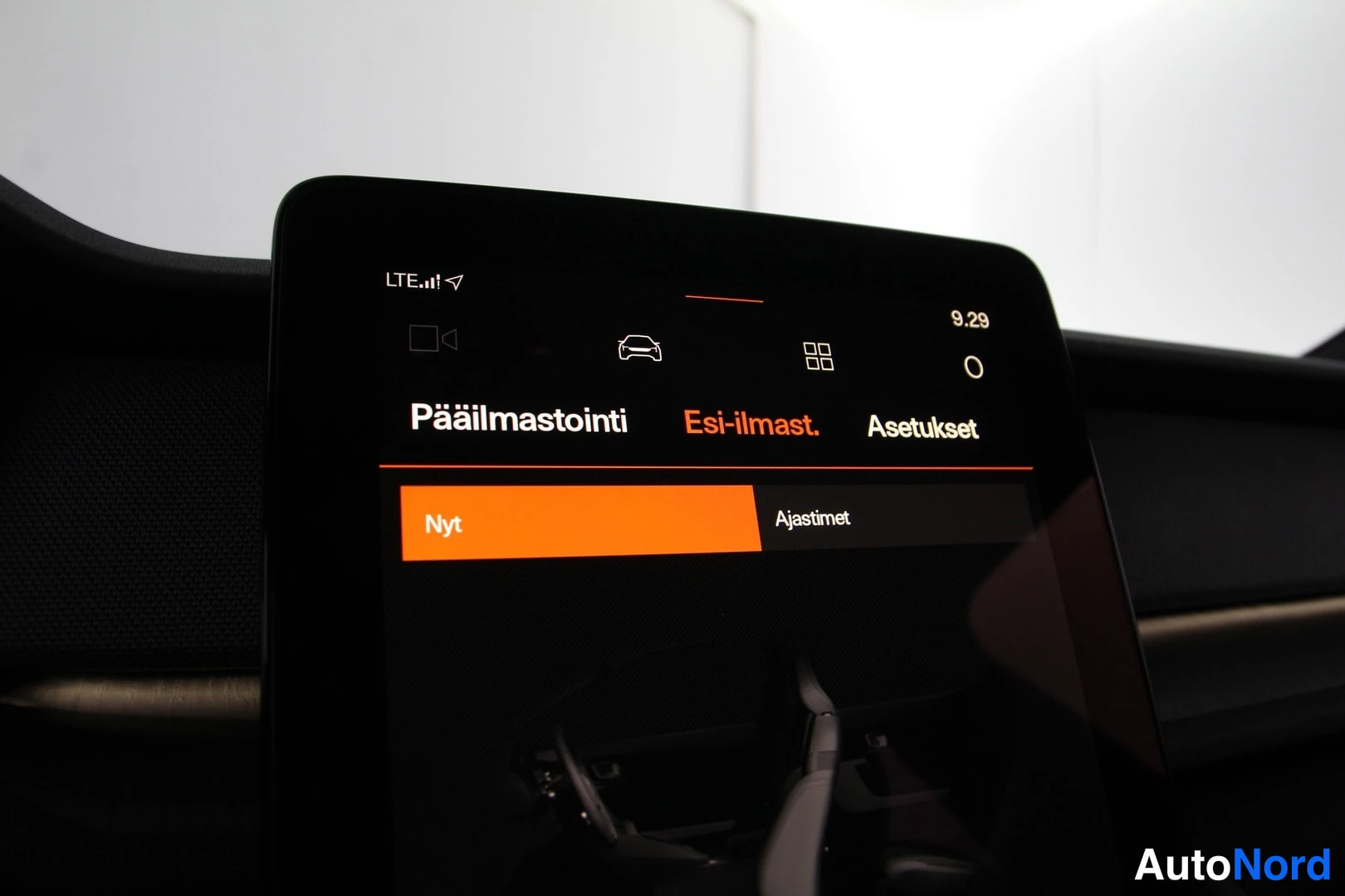 Valkoinen Polestar 2 2021, yksityiskohta, kuva 29