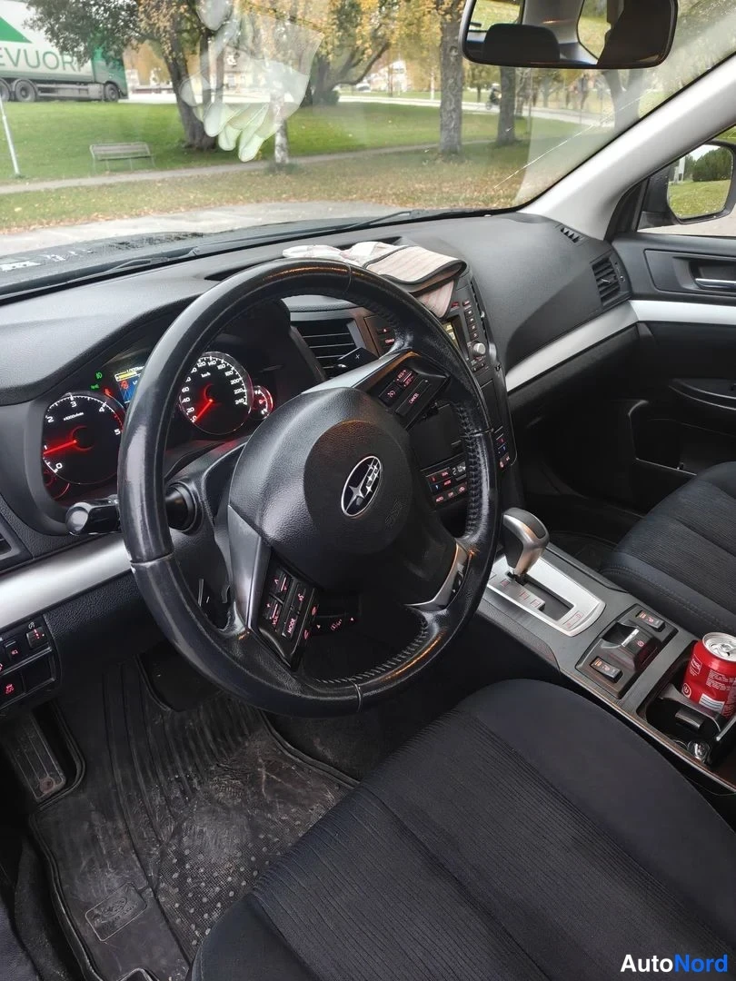 Black Subaru Outback 2014, cockpit, photo 8