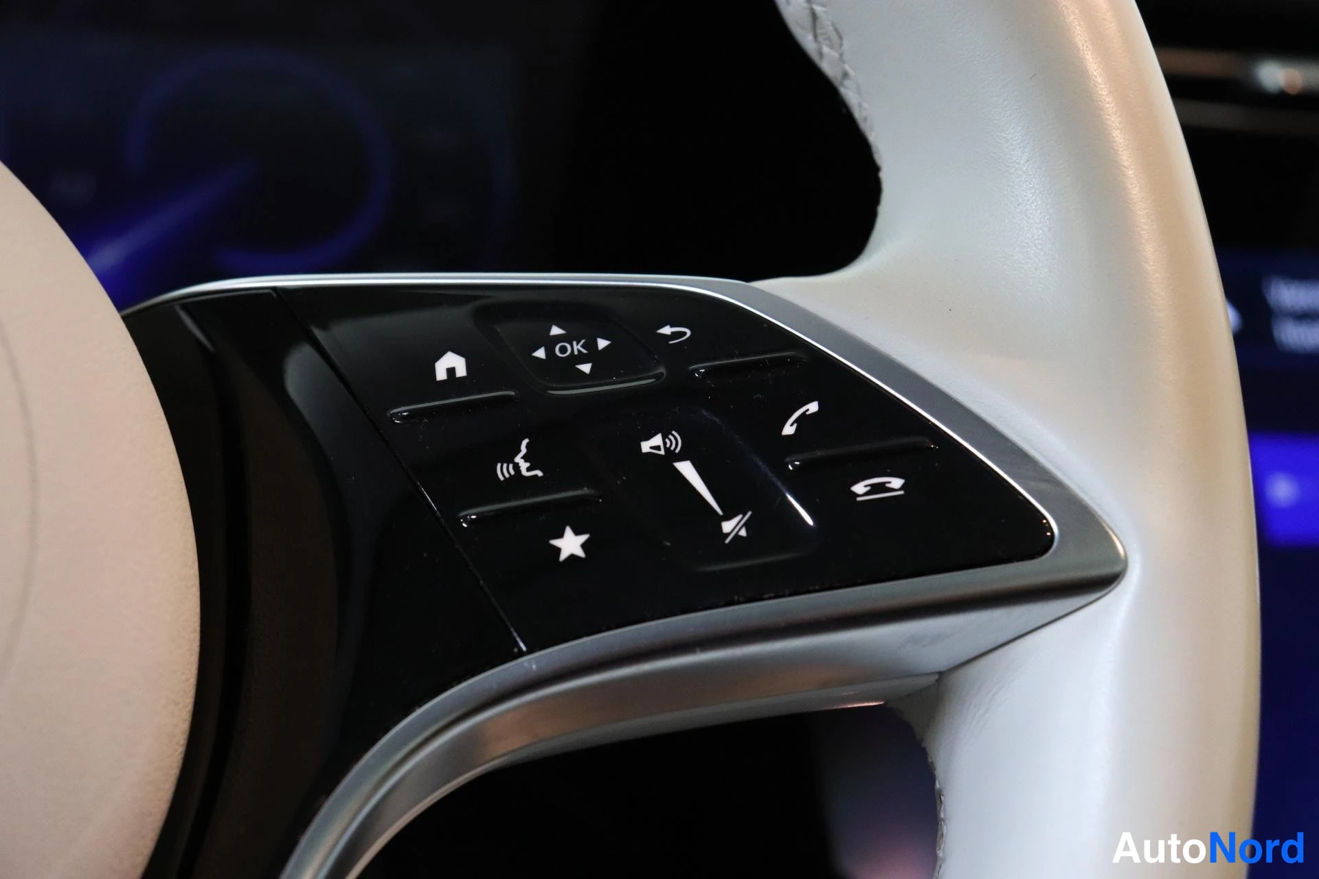 Harmaa Mercedes-Benz EQS 2022, yksityiskohta, kuva 16