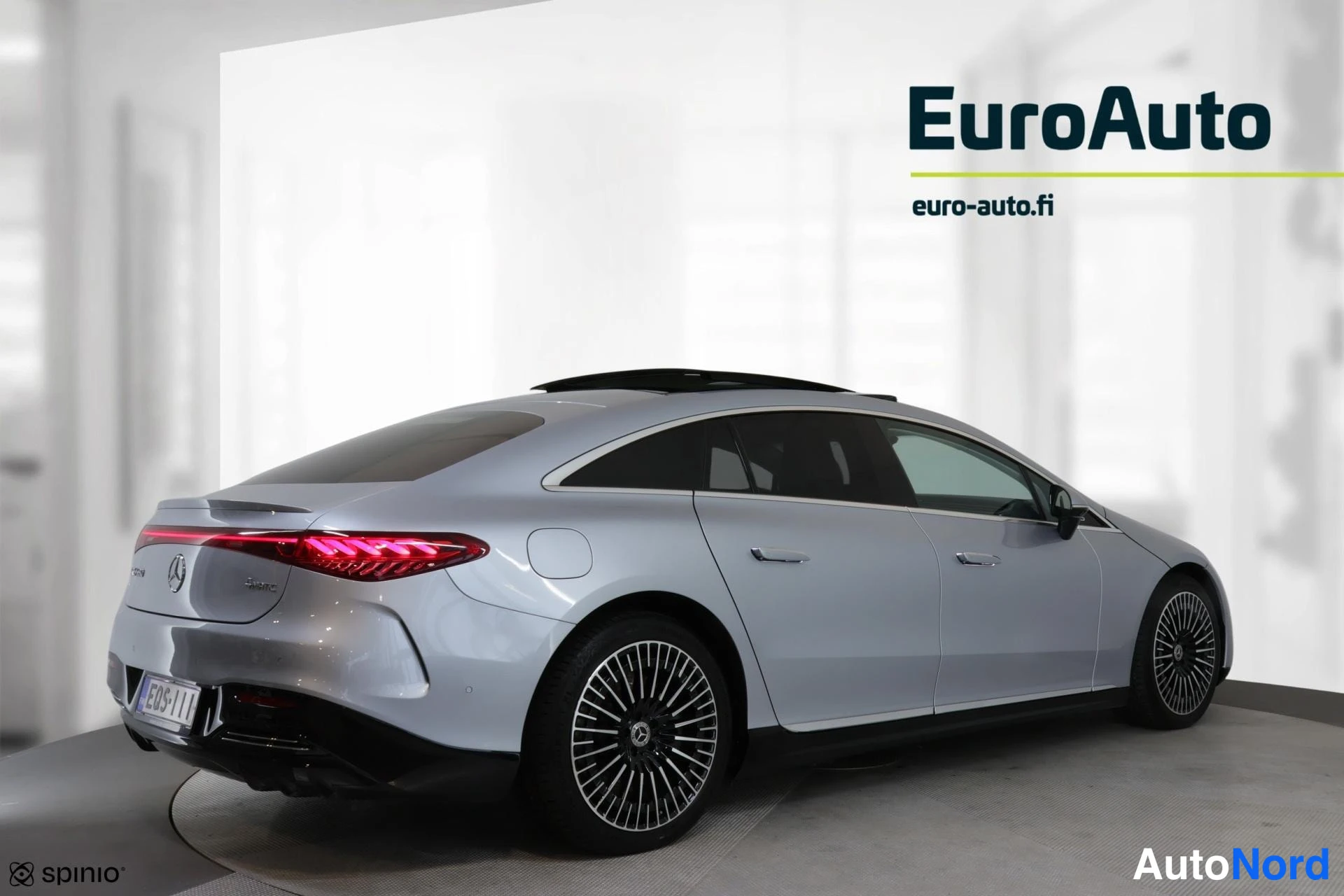 Harmaa Mercedes-Benz EQS 2022, takaviisto, kuva 5
