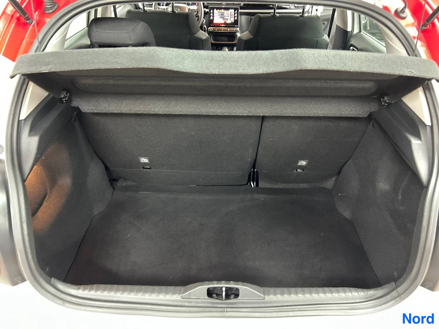 White Citroen C3 2021, boot, photo 15