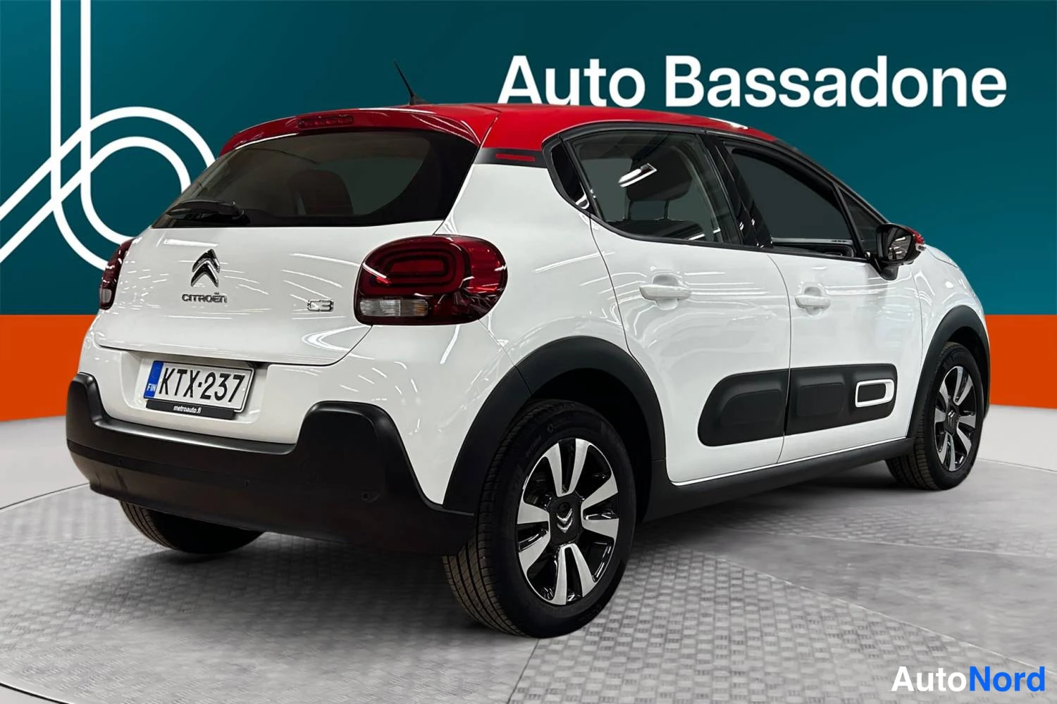 White Citroen C3 2021, rear three-quarter, photo 8