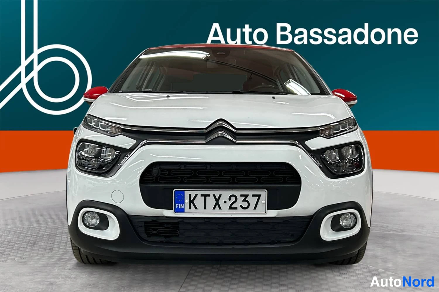 White Citroen C3 2021, front, photo 4