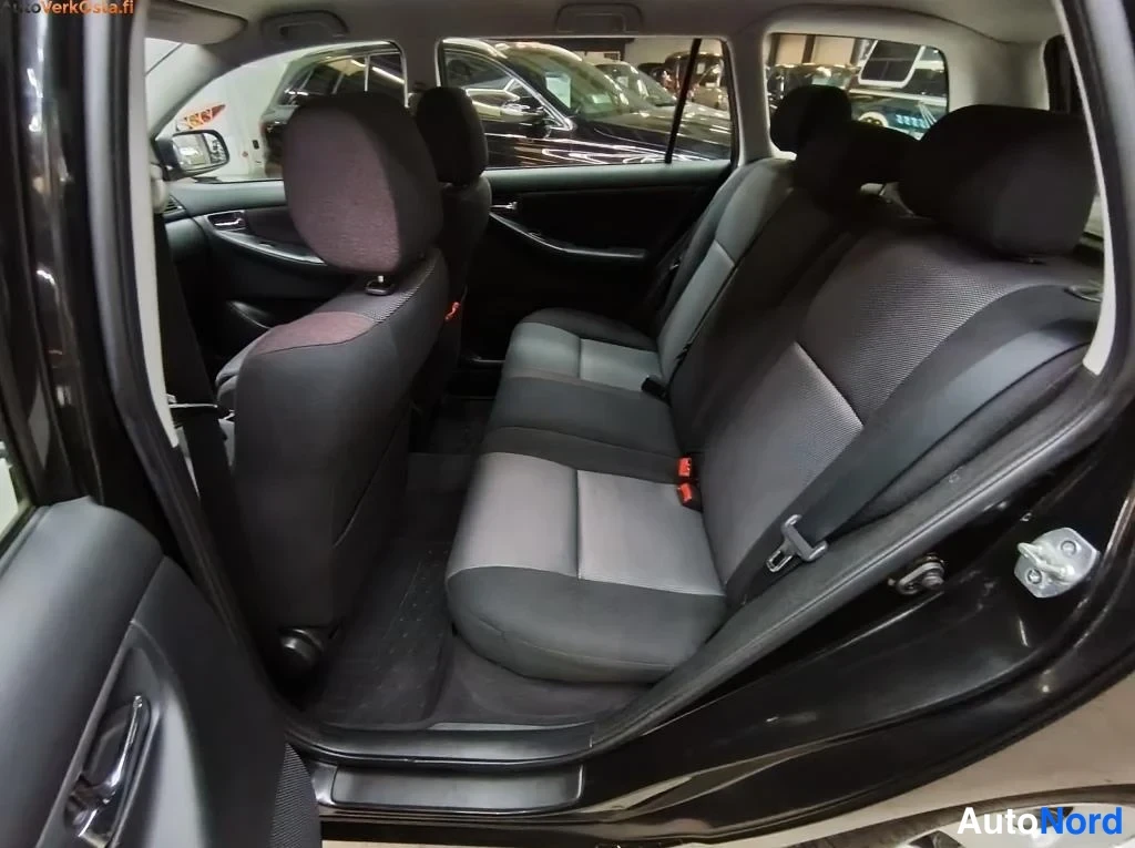 Black Toyota Corolla 2006, rear seats, photo 16