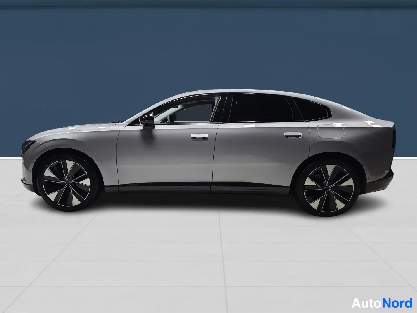 Hopea Volvo ES90 2026, sivulta, kuva 4