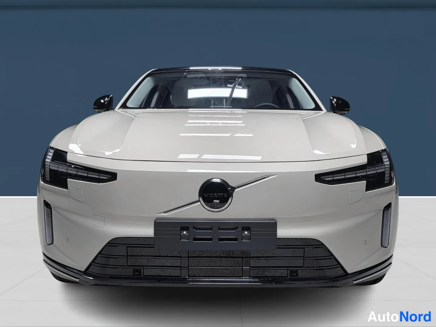 Beige Volvo ES90 2026, edestä, kuva 3