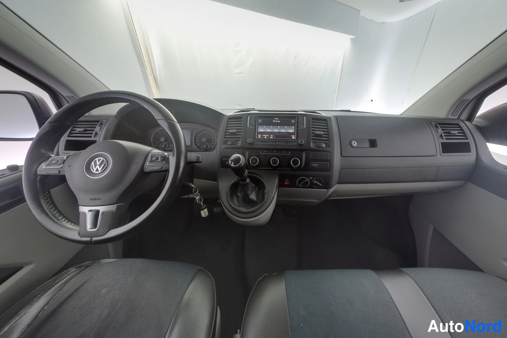 White Volkswagen Transporter 2016, cockpit, photo 7