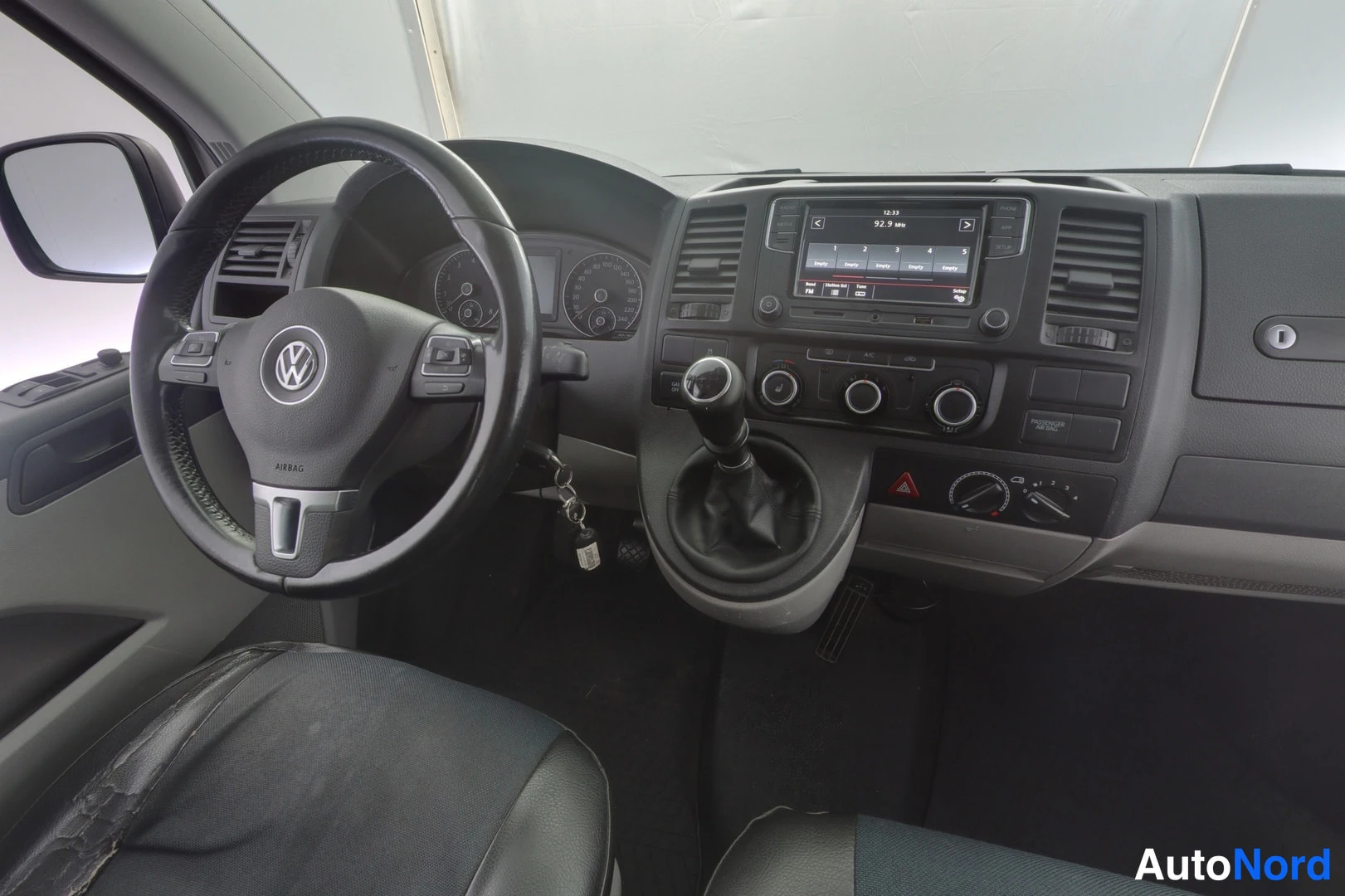 White Volkswagen Transporter 2016, cockpit, photo 8