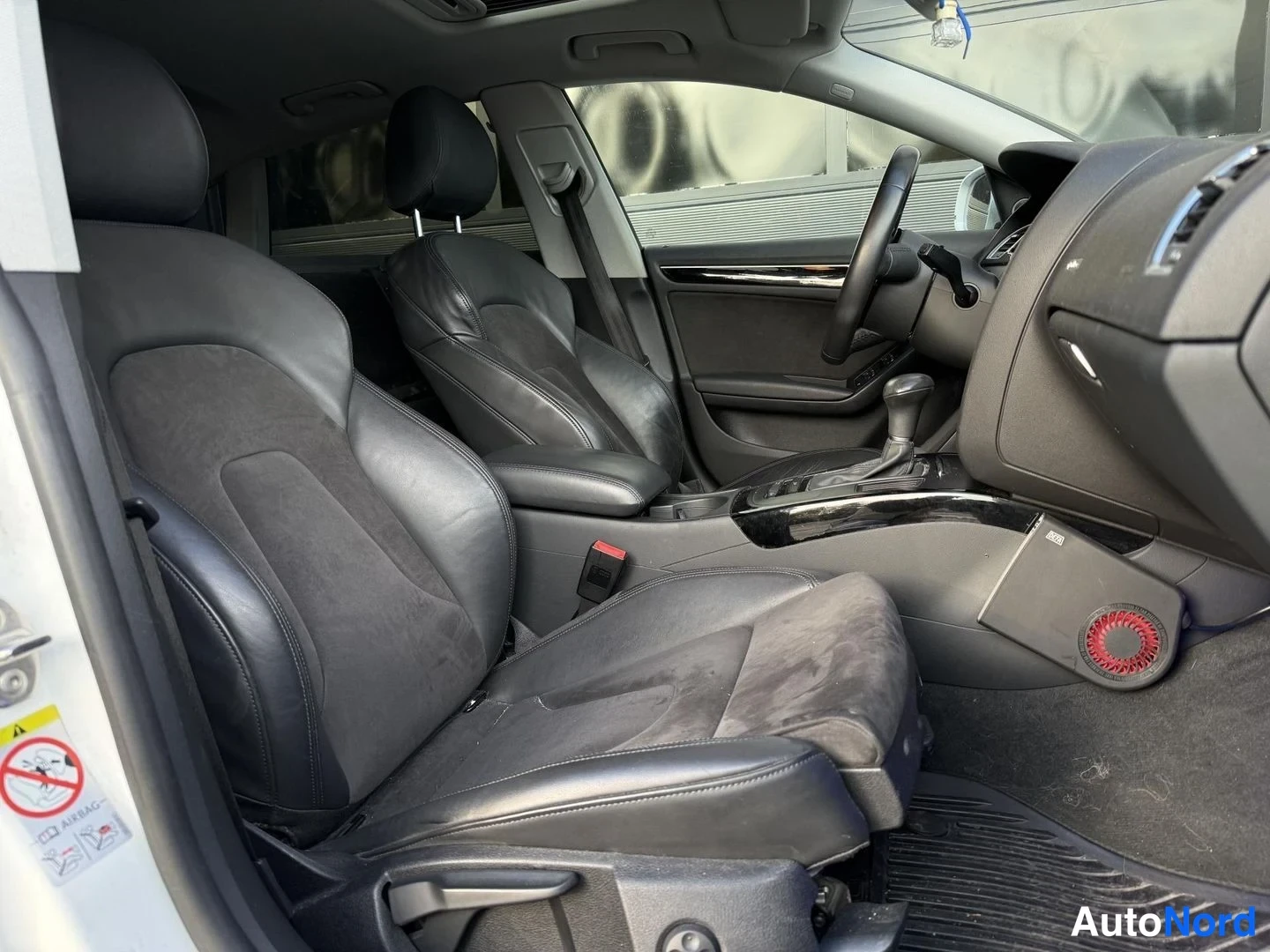 White Audi A5 Sportback 2014, front seats, photo 7