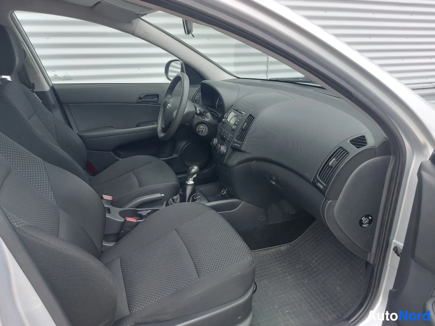 Harmaa Hyundai i30 2012, ohjaamo, kuva 12
