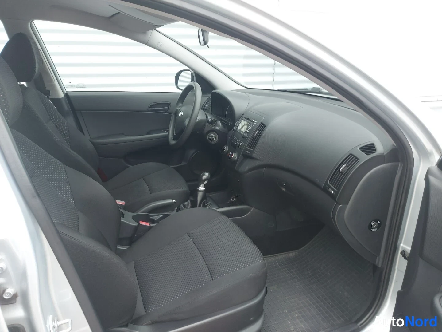 Harmaa Hyundai i30 2012, ohjaamo, kuva 14