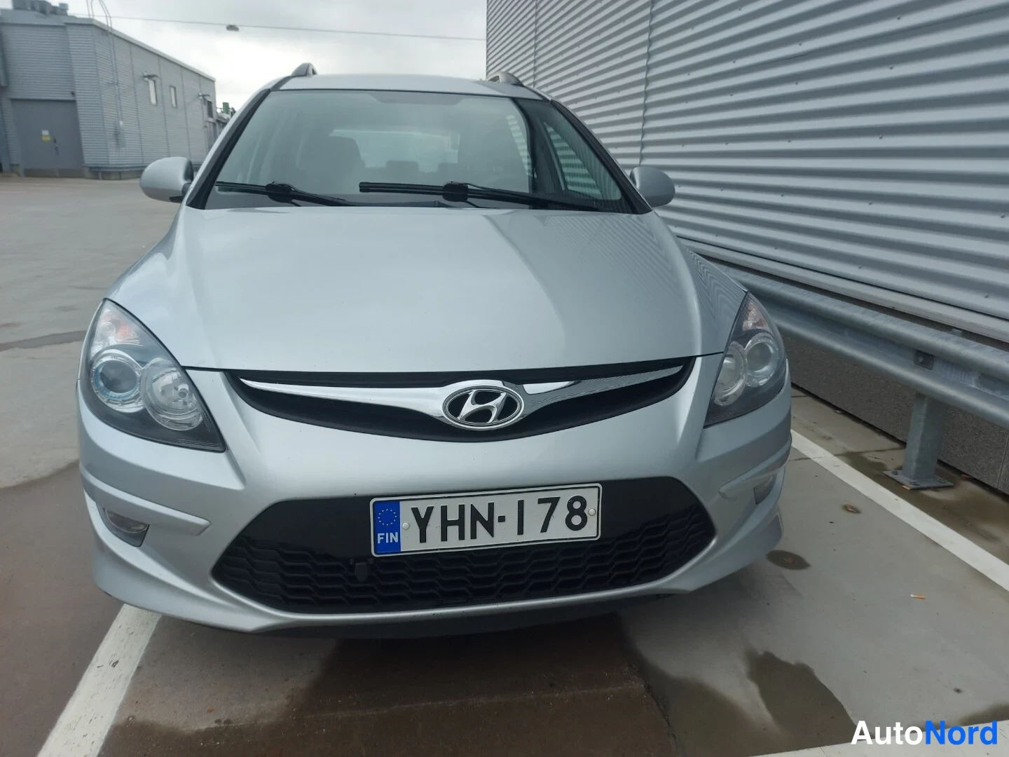 Harmaa Hyundai i30 2012, edestä, kuva 3
