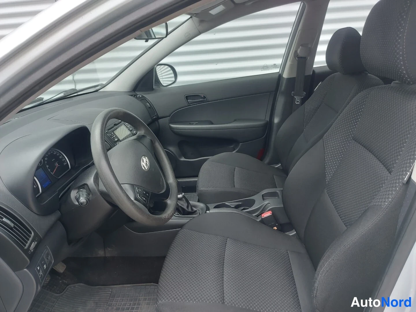 Harmaa Hyundai i30 2012, ohjaamo, kuva 10
