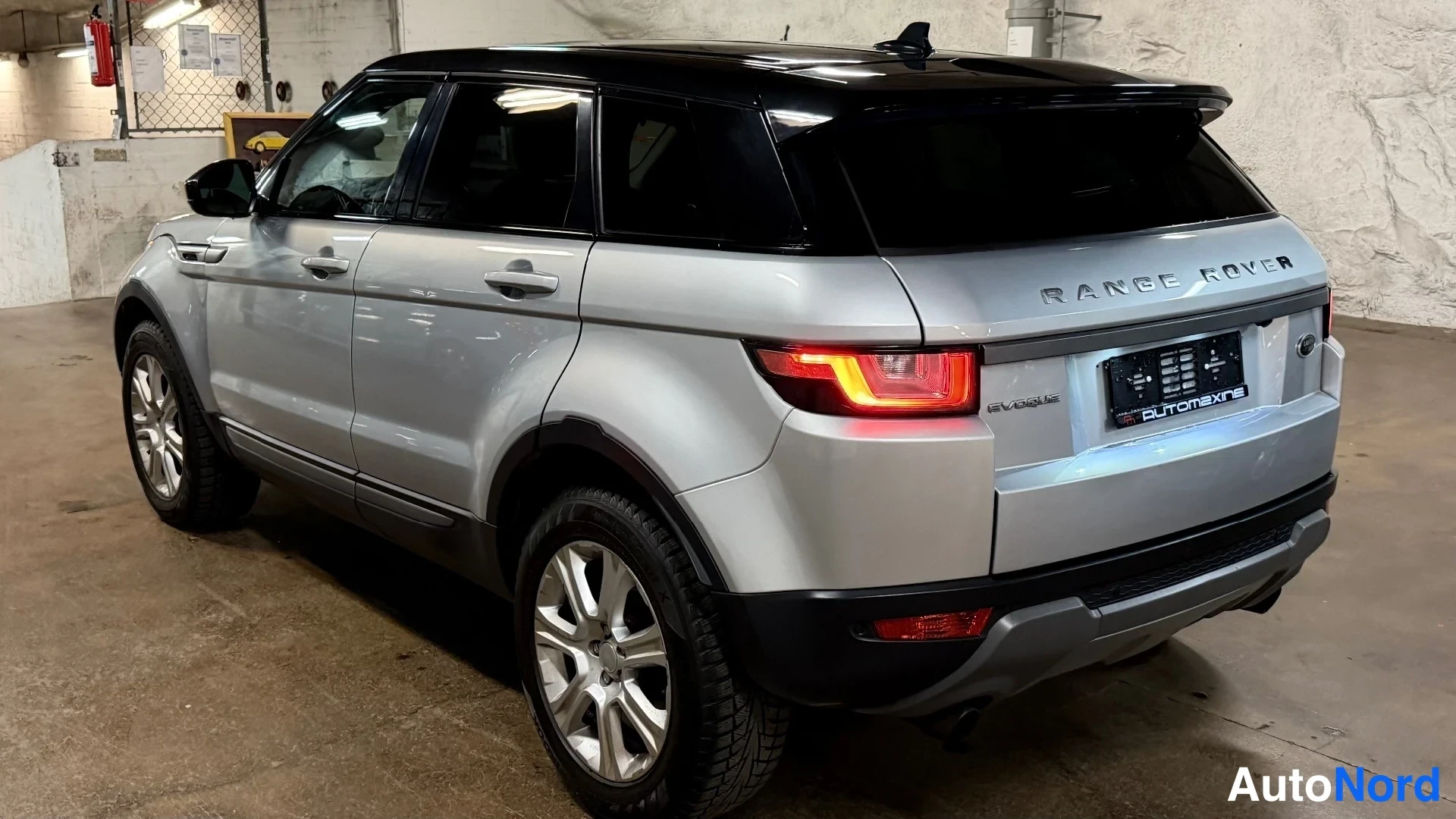 Hopea Land Rover Range Rover Evoque 2016, takaviisto, kuva 8