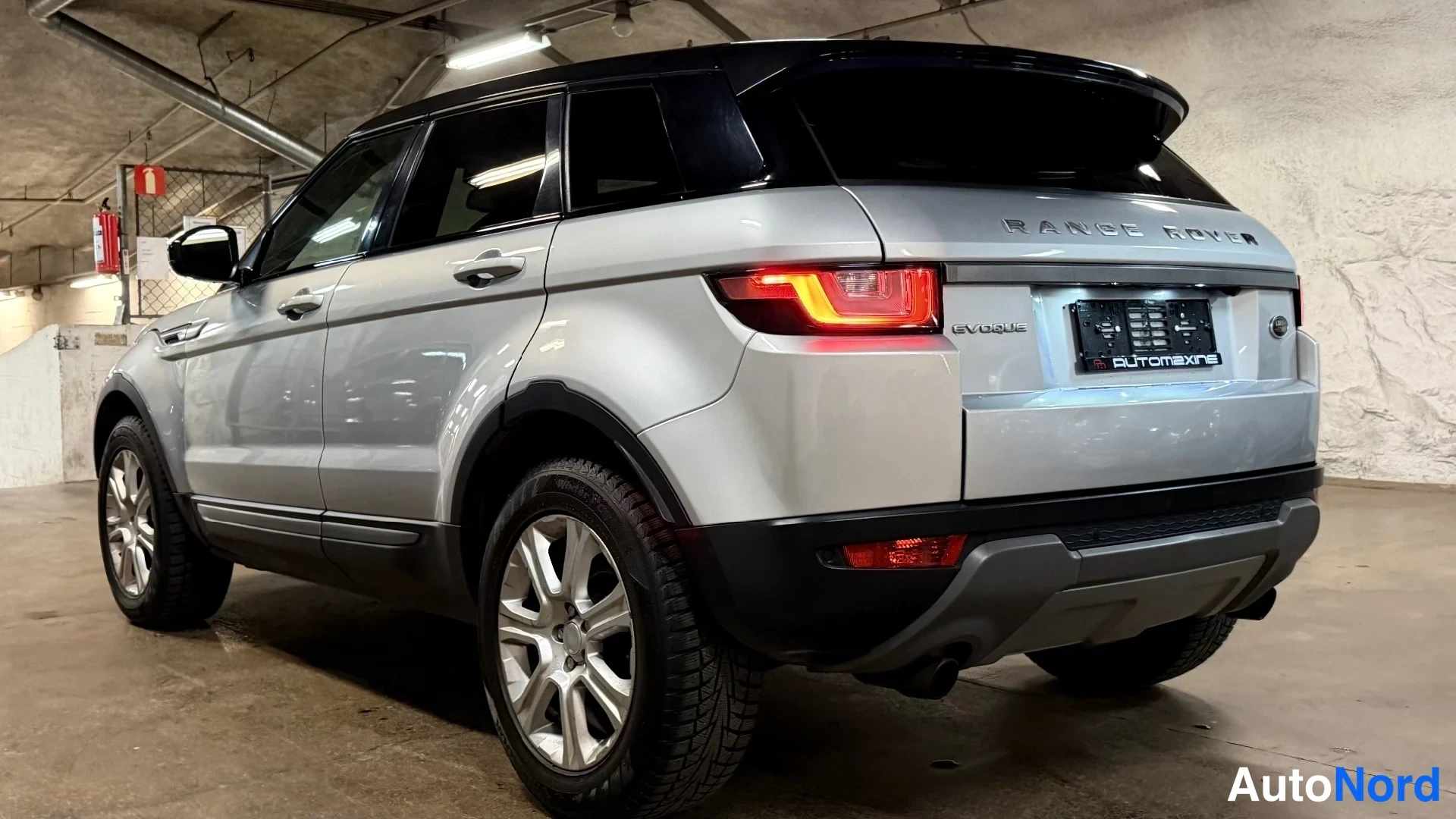 Hopea Land Rover Range Rover Evoque 2016, takaviisto, kuva 9