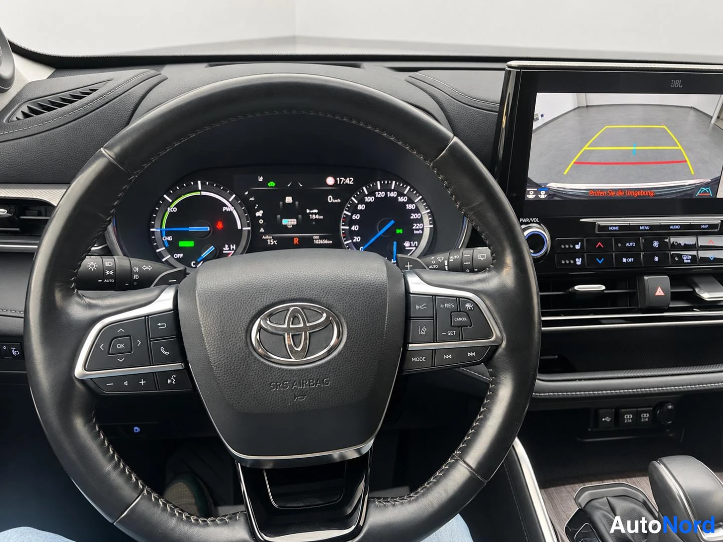 Musta Toyota Highlander 2021, yksityiskohta, kuva 17