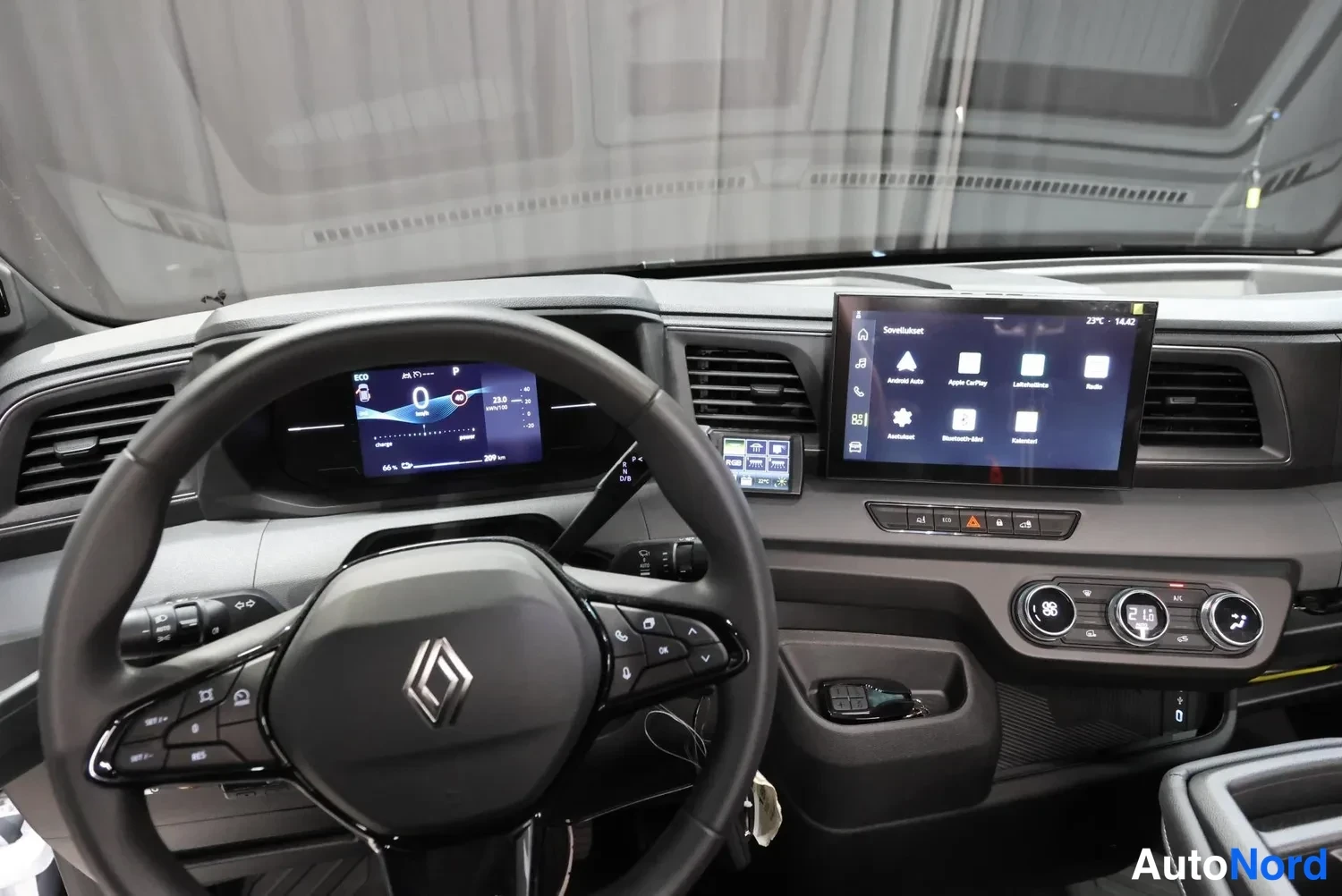 White Renault Master 2026, cockpit, photo 16