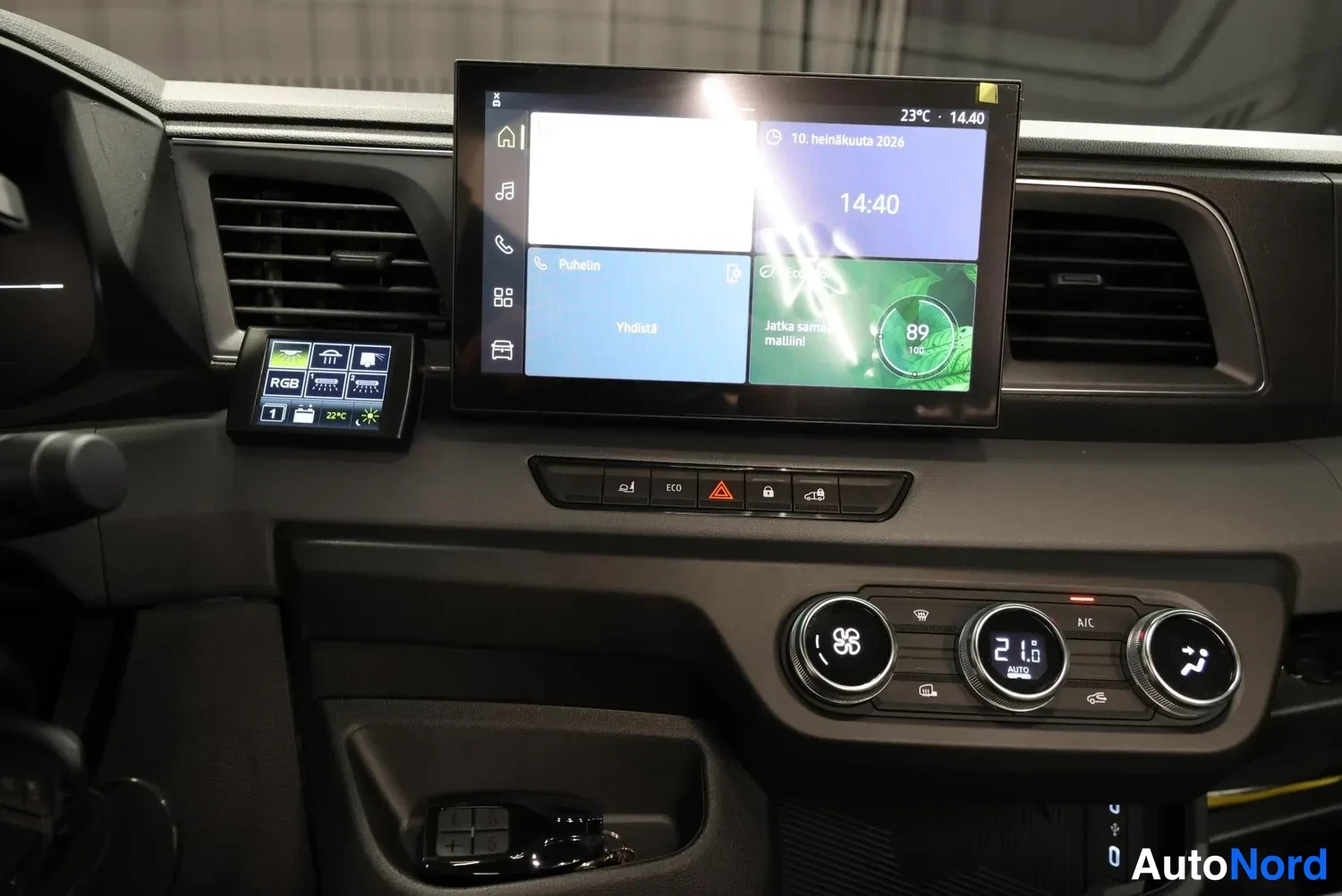 White Renault Master 2026, cockpit, photo 18