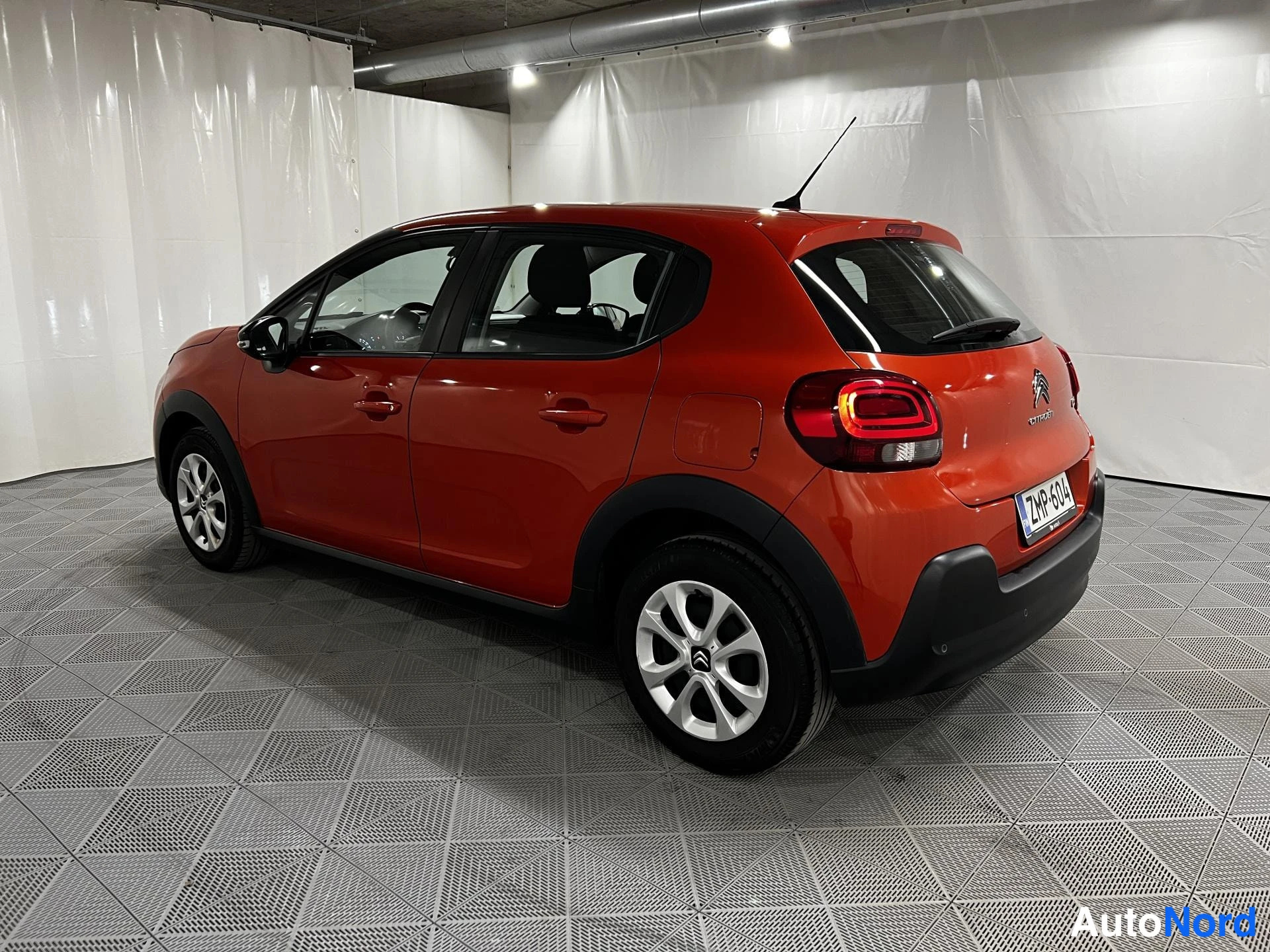 Punainen Citroen C3 2019, takaviisto, kuva 5