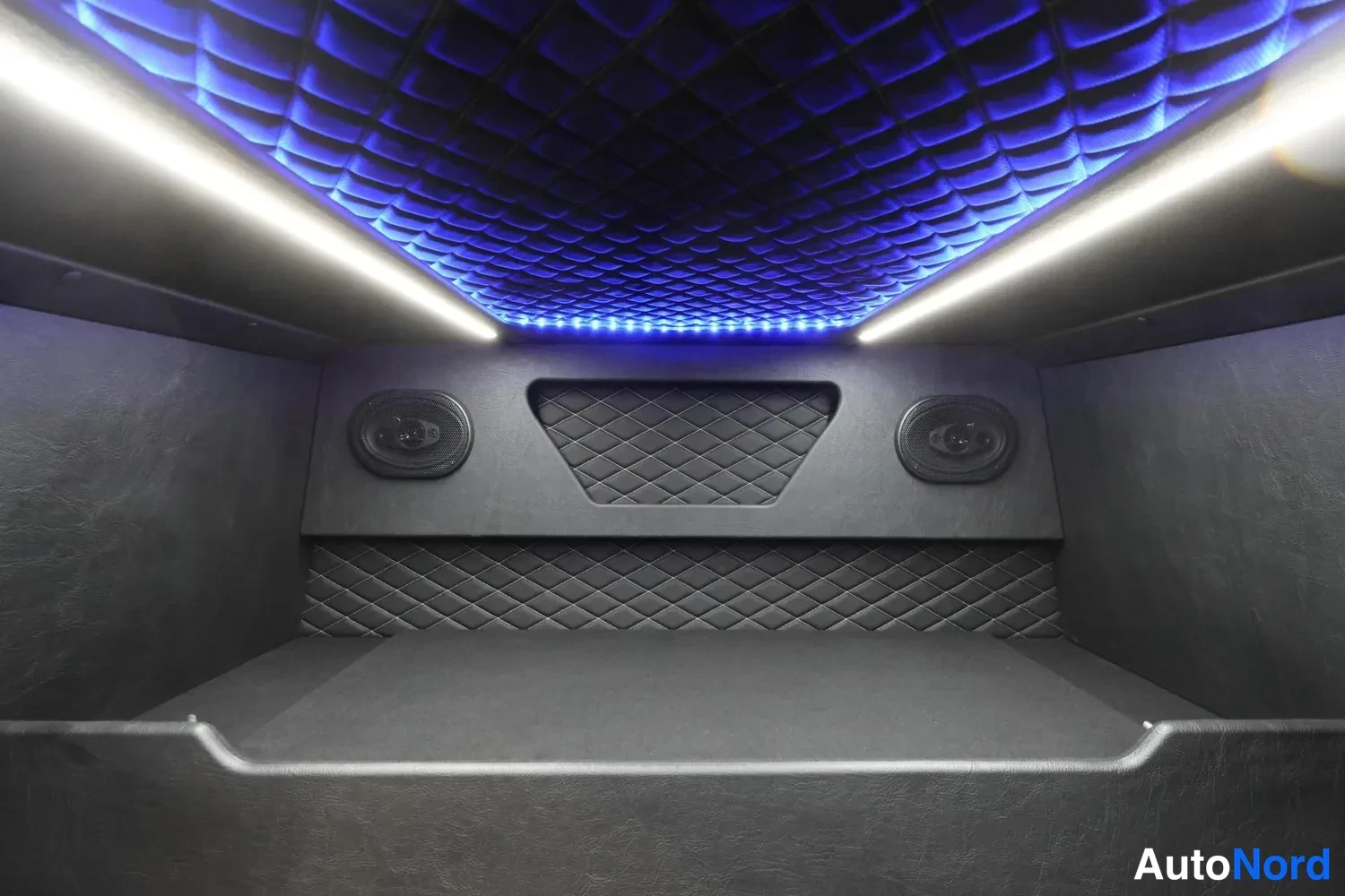Blue Mercedes-Benz Sprinter 2026, cockpit, photo 11