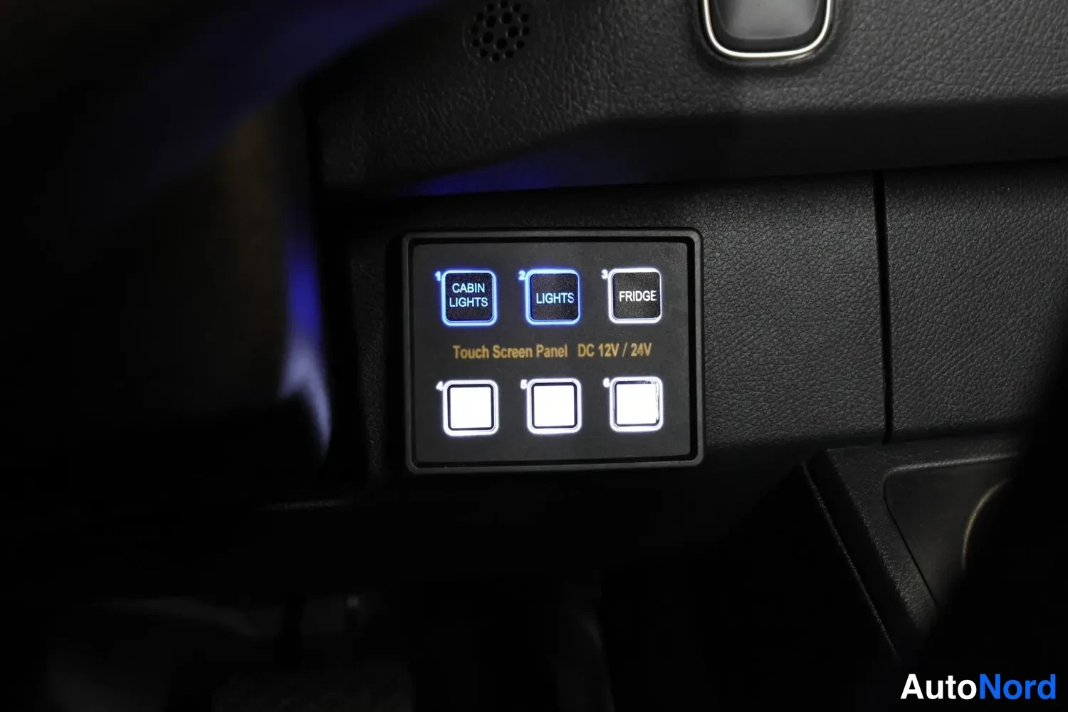 Blue Mercedes-Benz Sprinter 2026, detail, photo 22