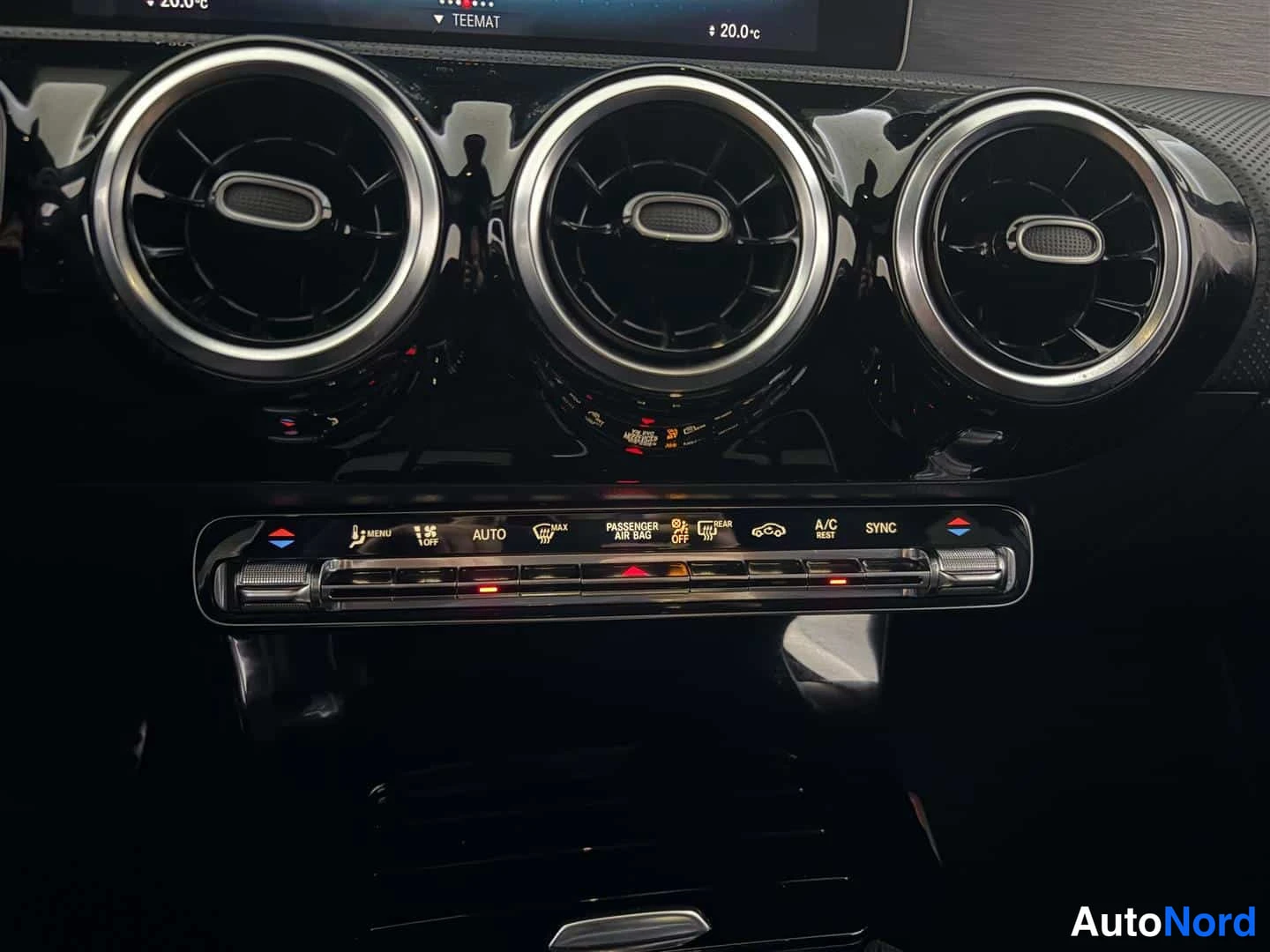 Harmaa Mercedes-Benz CLA 2020, kuva 24