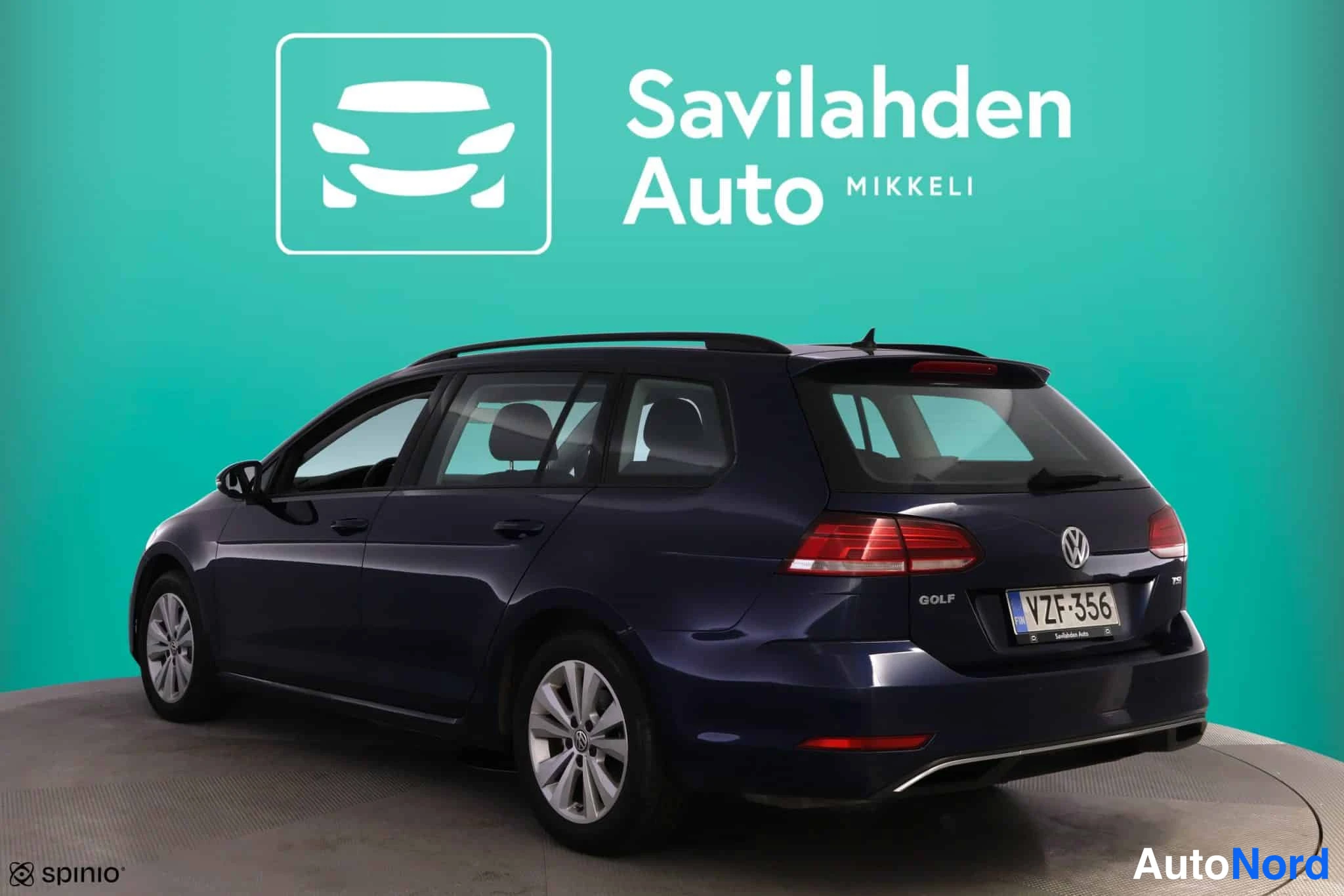 Blue Volkswagen Golf 2017, photo 5