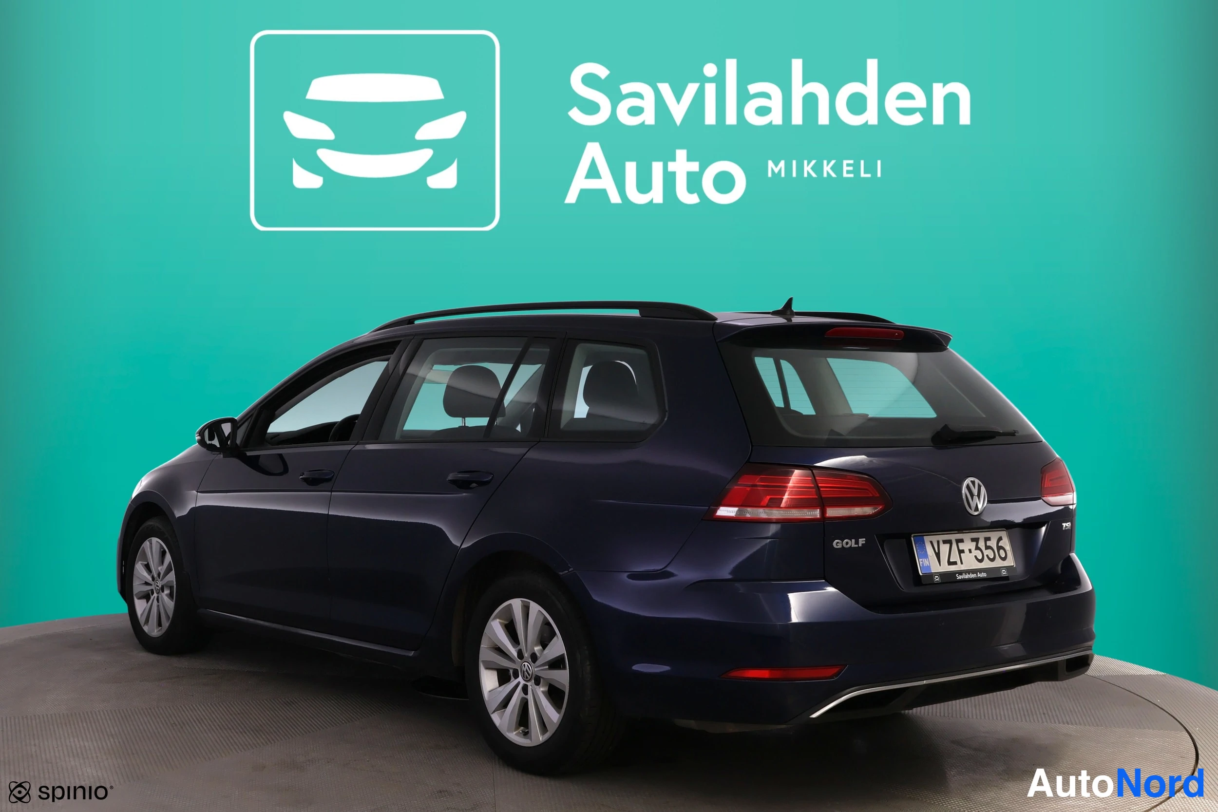 Blue Volkswagen Golf 2017, photo 6
