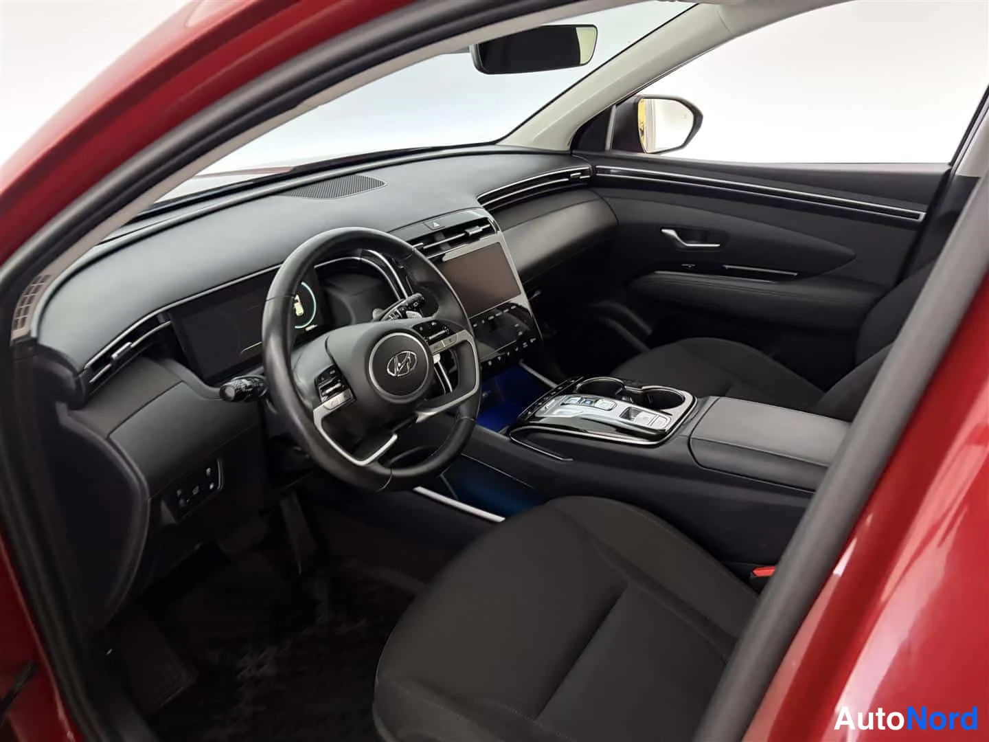 Punainen Hyundai Tucson 2023, kuva 17