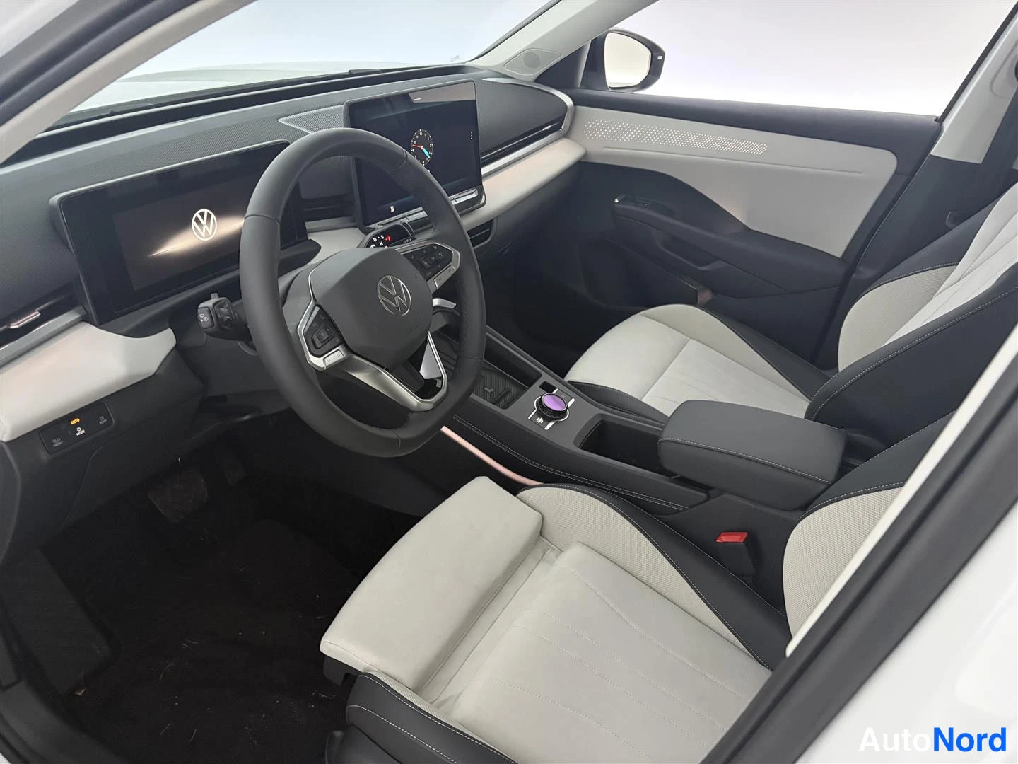 Harmaa Volkswagen T-Roc 2026, kuva 16